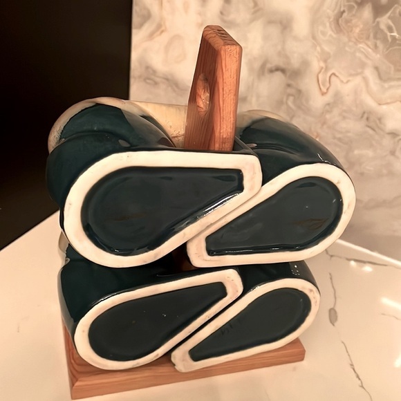 Set of 4 Vintage Padilla Glazed Ombré Ceramic Mugs w/ Wood Stacking Rack - Picture 4 of 10